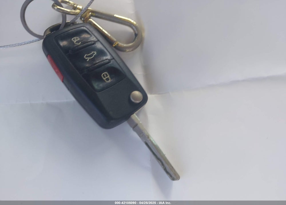 2010 VOLKSWAGEN TIGUAN VIN: WVGBV7AX9AW516463