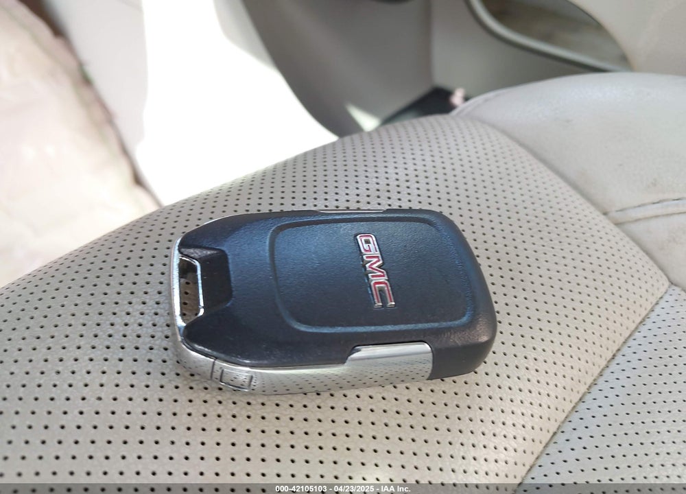 2021 GMC ACADIA VIN: 1GKKNPLS1MZ224156