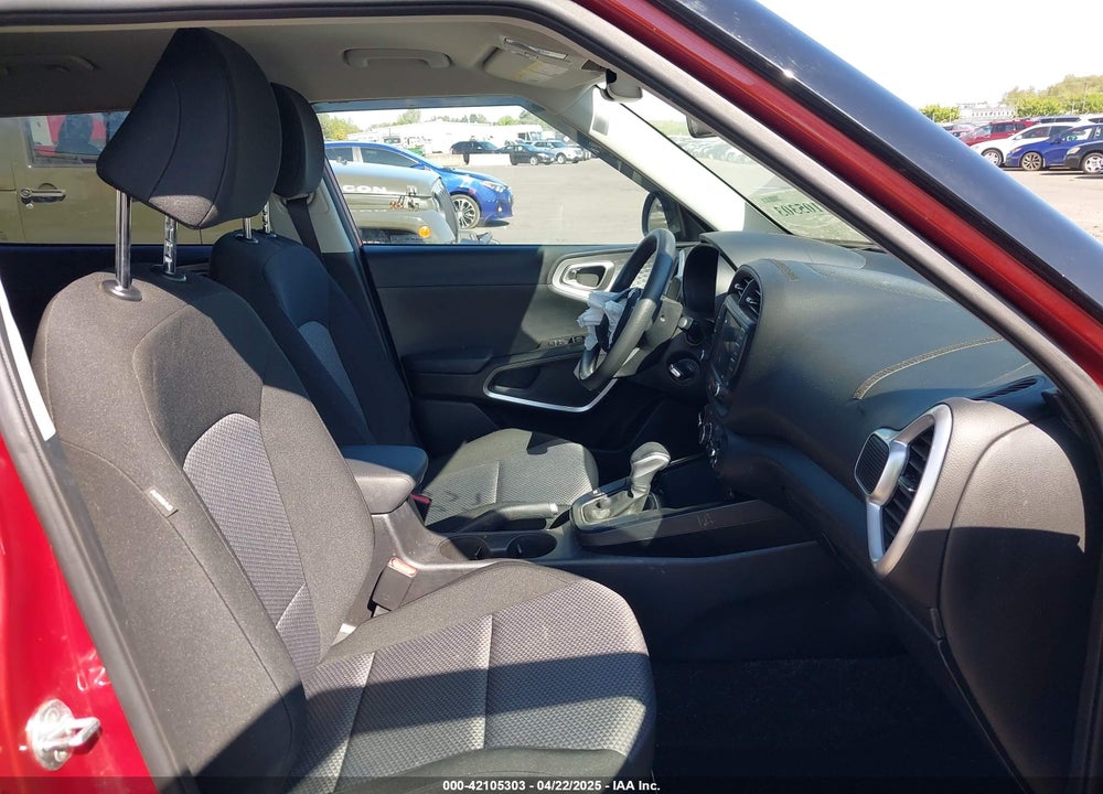 2023 KIA SOUL VIN: KNDJ23AU8P7851384