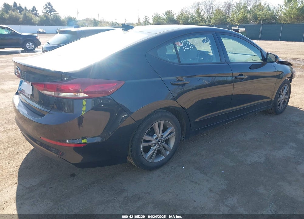 2017 HYUNDAI ELANTRA VIN: 5NPD84LF9HH181292
