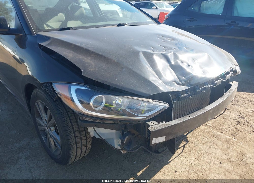 2017 HYUNDAI ELANTRA VIN: 5NPD84LF9HH181292