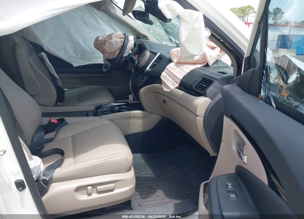 2017 HONDA PILOT VIN: 5FNYF5H91HB032650