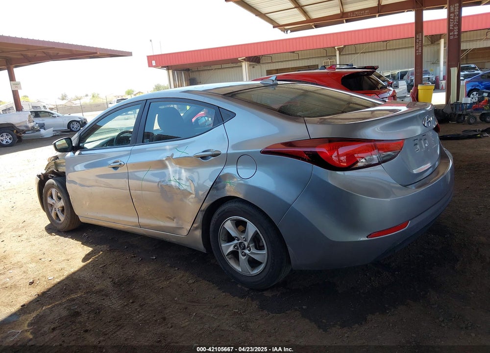 2016 HYUNDAI ELANTRA VIN: 5NPDH4AE8GH720218