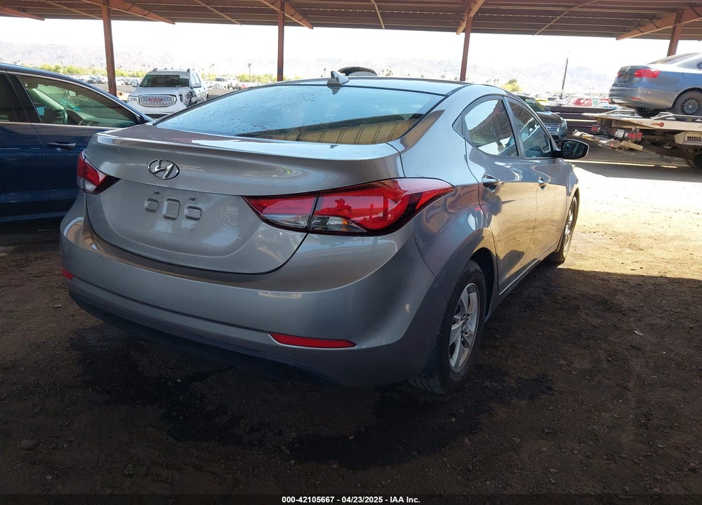 2016 HYUNDAI ELANTRA VIN: 5NPDH4AE8GH720218