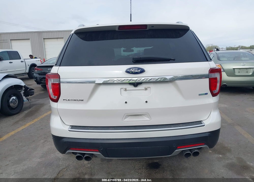 2018 FORD EXPLORER PLATINUM VIN: 1FM5K8HT1JGA62332
