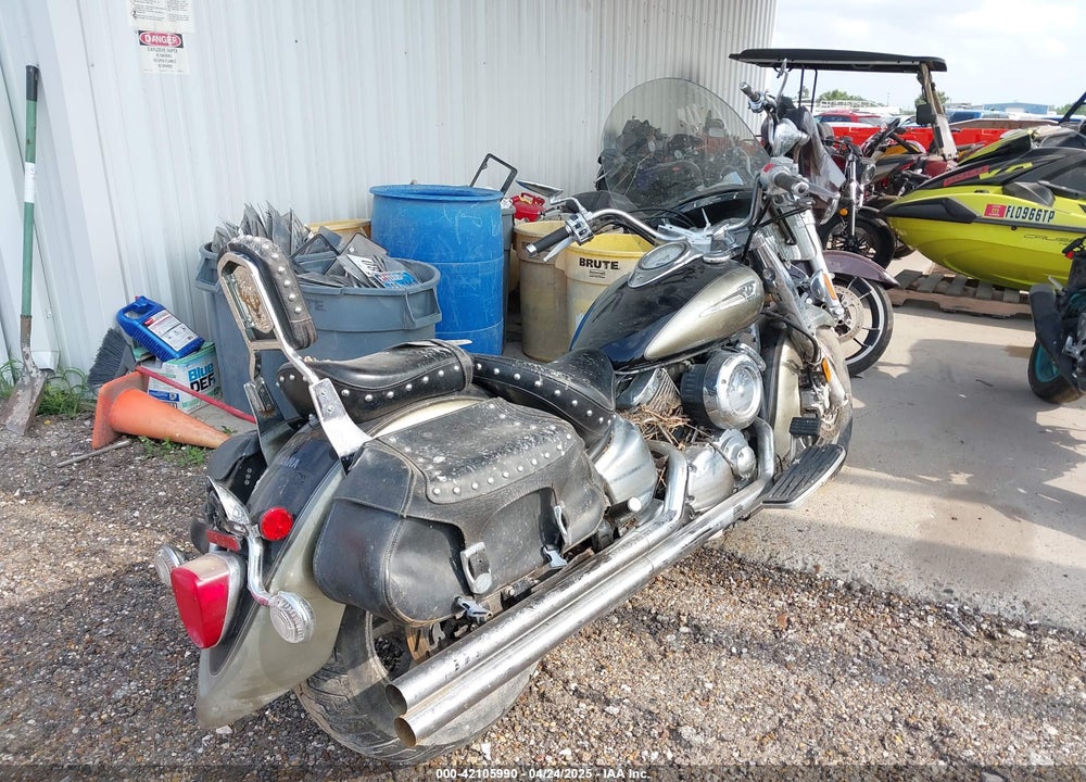 2005 YAMAHA XVS1100 VIN: JYAVP11E35A074270