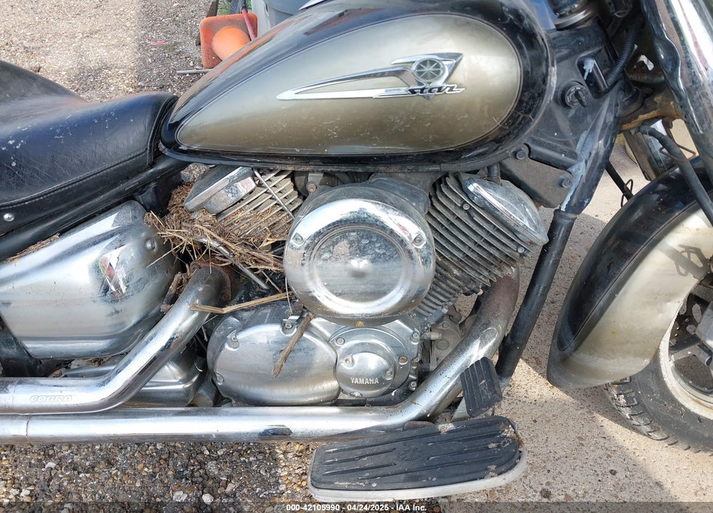 2005 YAMAHA XVS1100 VIN: JYAVP11E35A074270
