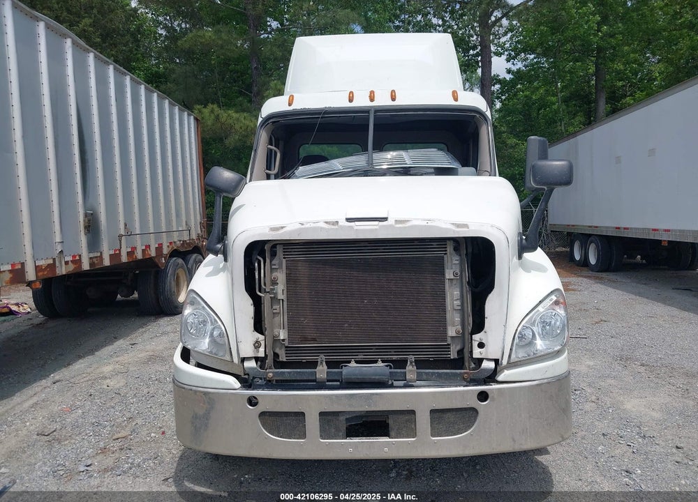 2016 FREIGHTLINER CASCADIA 125 --- VIN: 3AKJGEBG1GSHD0852