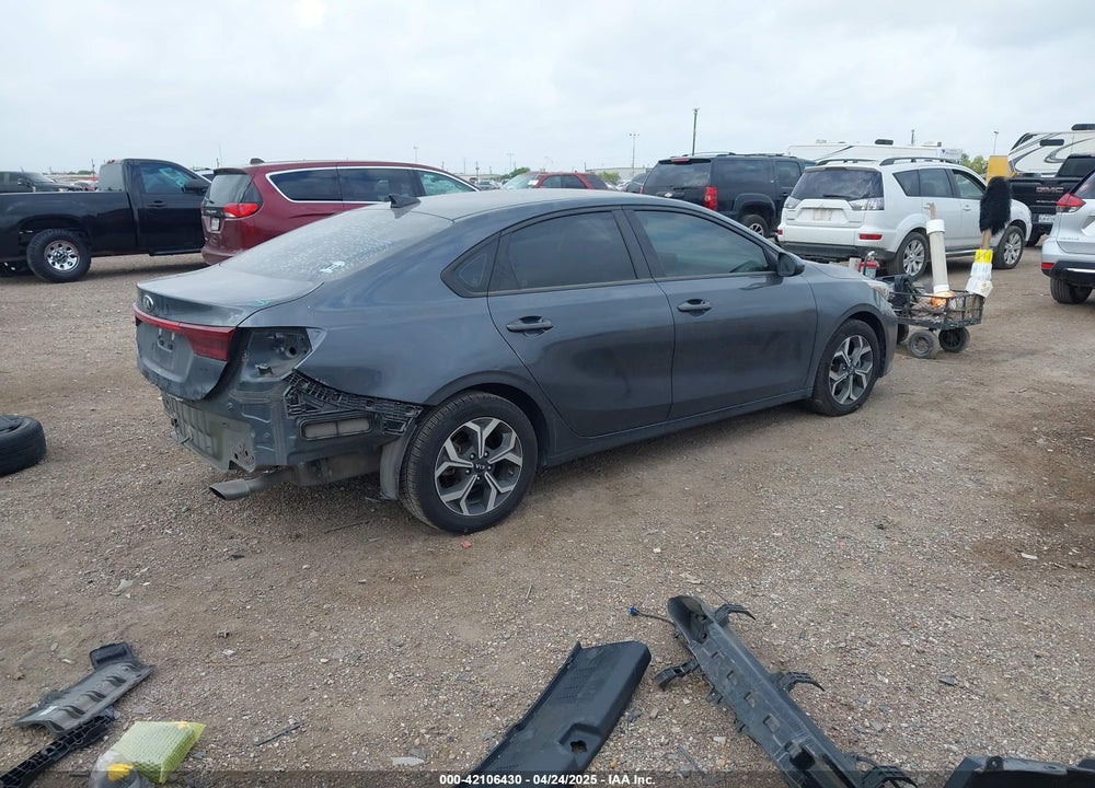 2021 KIA FORTE LXS VIN: 3KPF24AD9ME358627