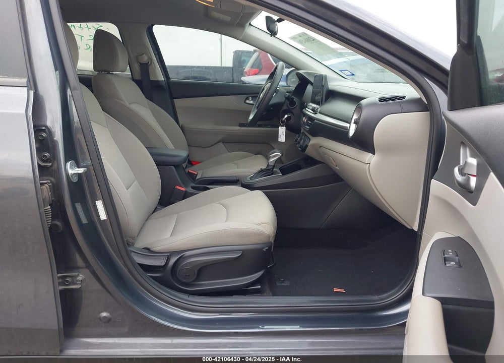2021 KIA FORTE LXS VIN: 3KPF24AD9ME358627