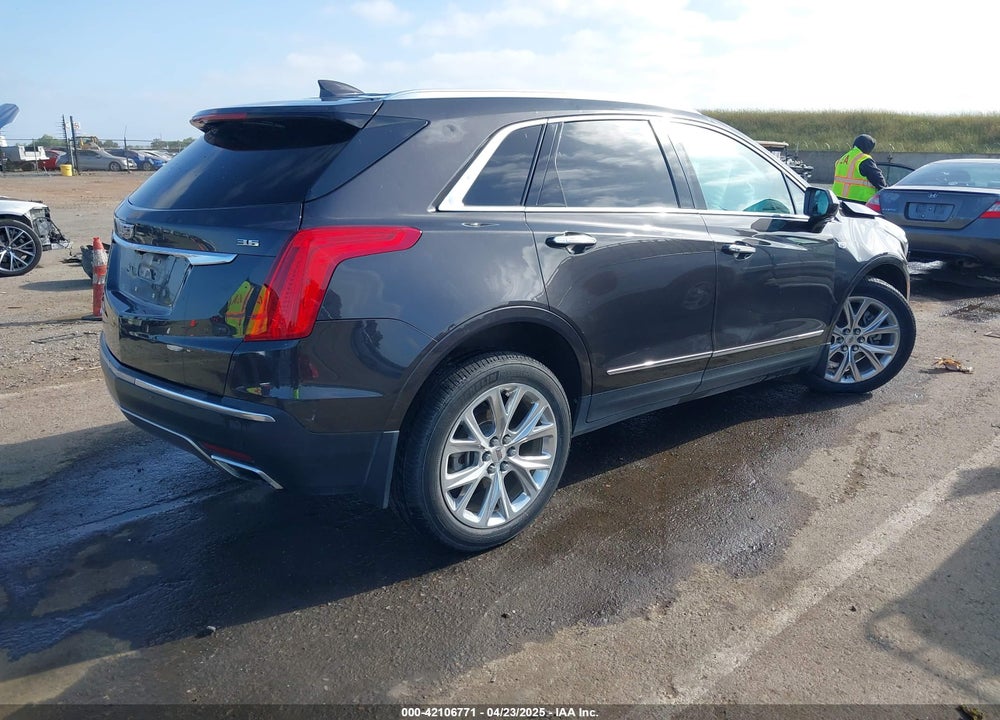 2017 CADILLAC XT5 VIN: 1GYKNFRS5HZ122758