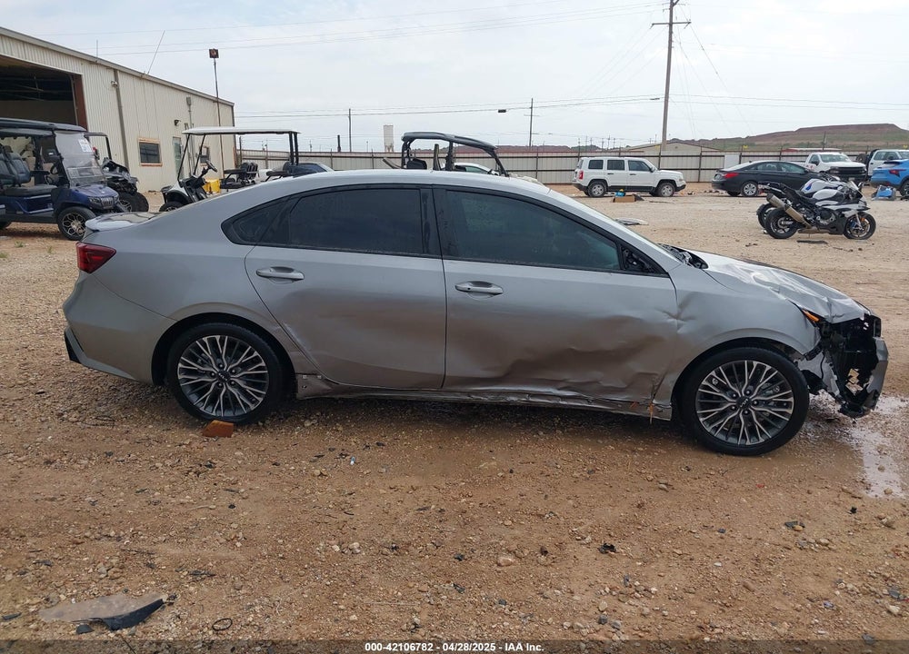 2024 KIA FORTE VIN: 3KPF54AD5RE781672