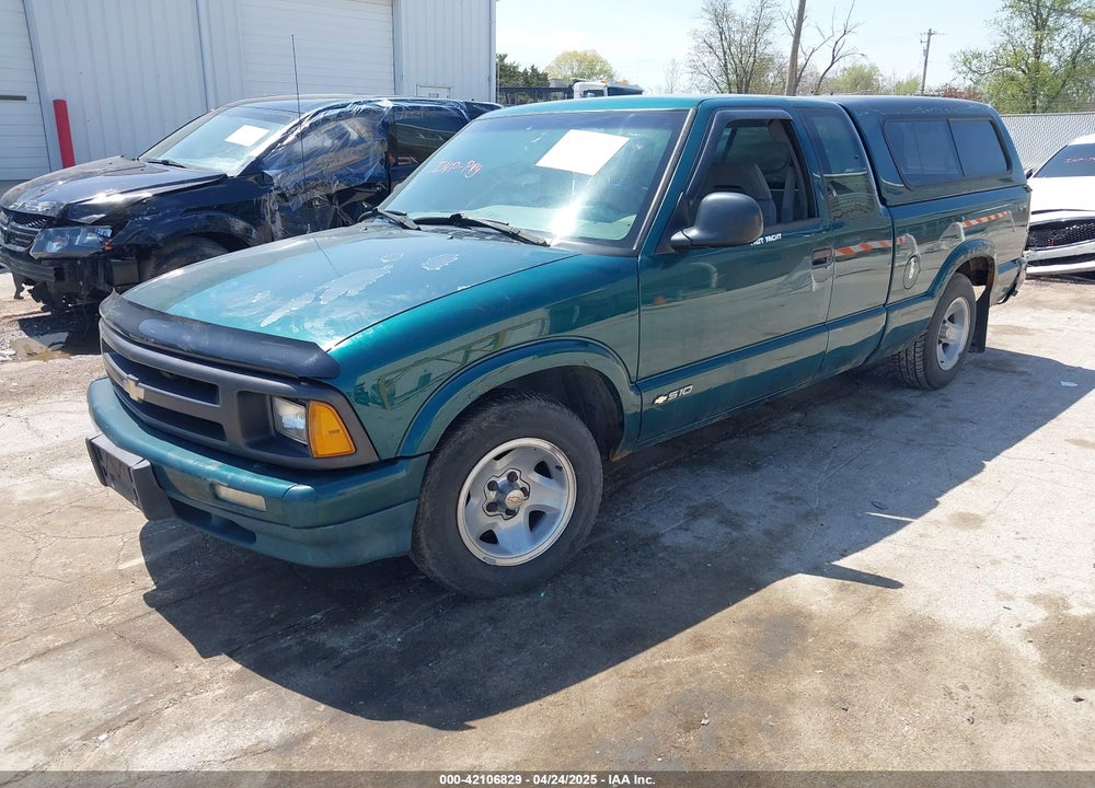 1997 CHEVROLET S-10 LS FLEETSIDE VIN: 1GCCS19X4V8120776
