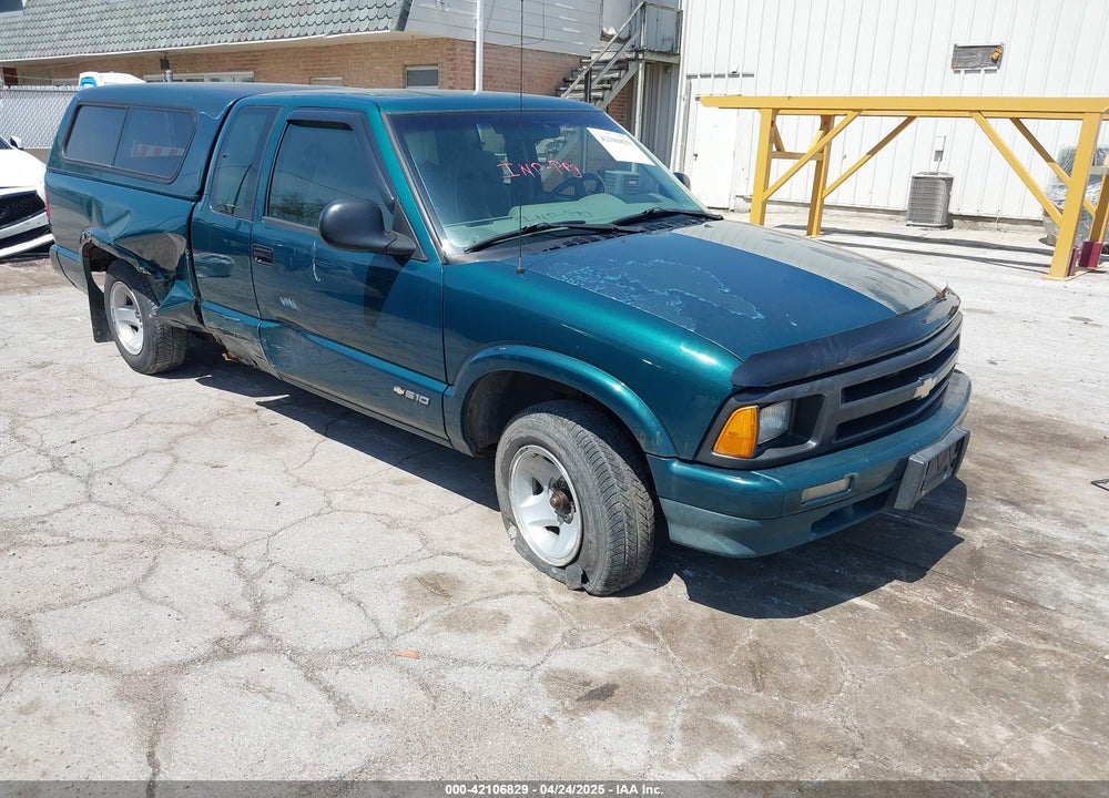 1997 CHEVROLET S-10 LS FLEETSIDE VIN: 1GCCS19X4V8120776
