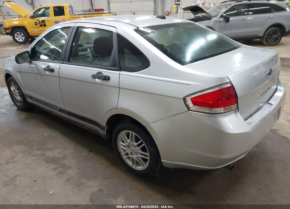 2011 FORD FOCUS VIN: 1FAHP3FN1BW120916