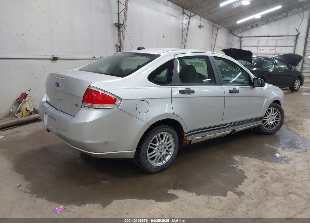 2011 FORD FOCUS VIN: 1FAHP3FN1BW120916