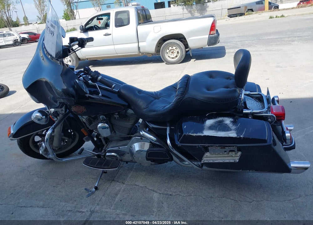 2001 HARLEY-DAVIDSON FLHT VIN: 1HD1DDV341Y637364