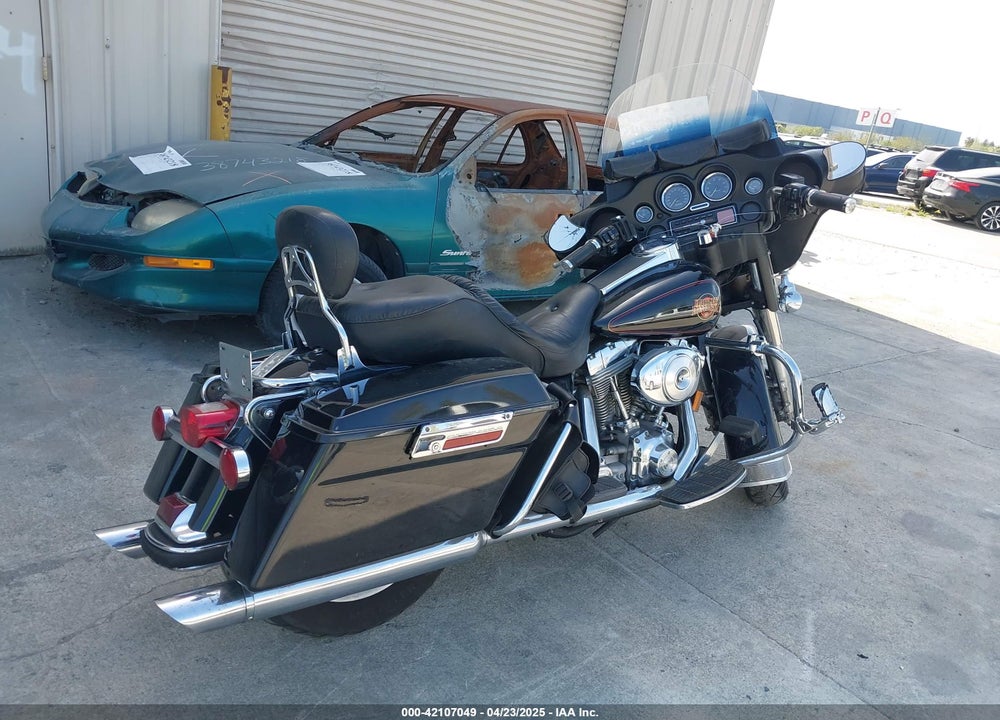 2001 HARLEY-DAVIDSON FLHT VIN: 1HD1DDV341Y637364