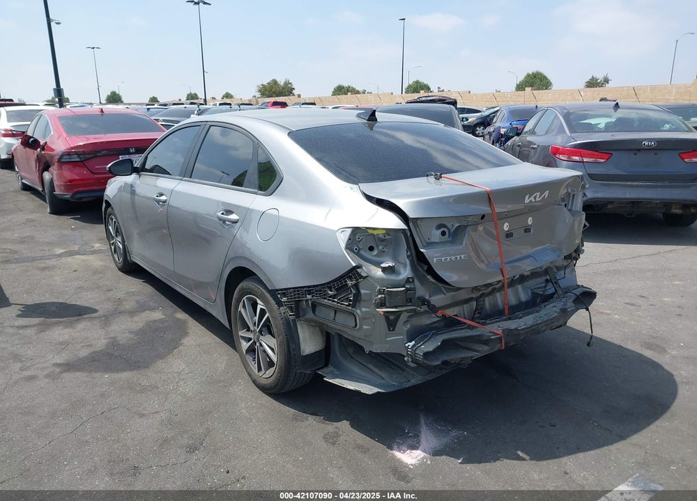 2024 KIA FORTE LXS VIN: 3KPF24AD1RE748029