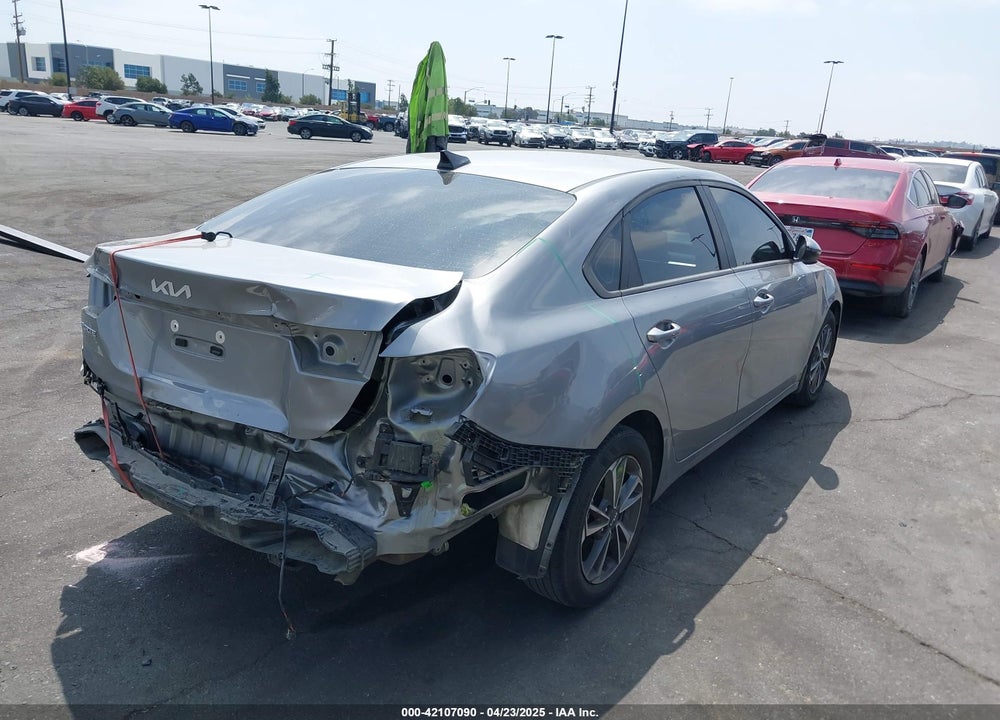 2024 KIA FORTE LXS VIN: 3KPF24AD1RE748029