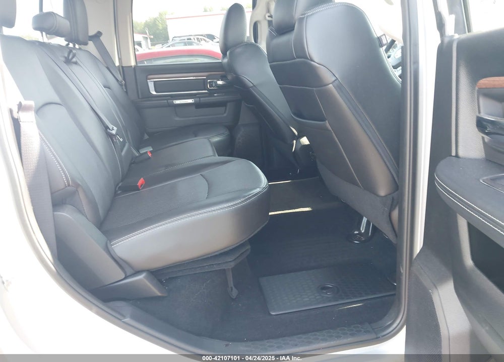 2016 RAM 1500 LAIE VIN: 1C6RR7NT1GS121456