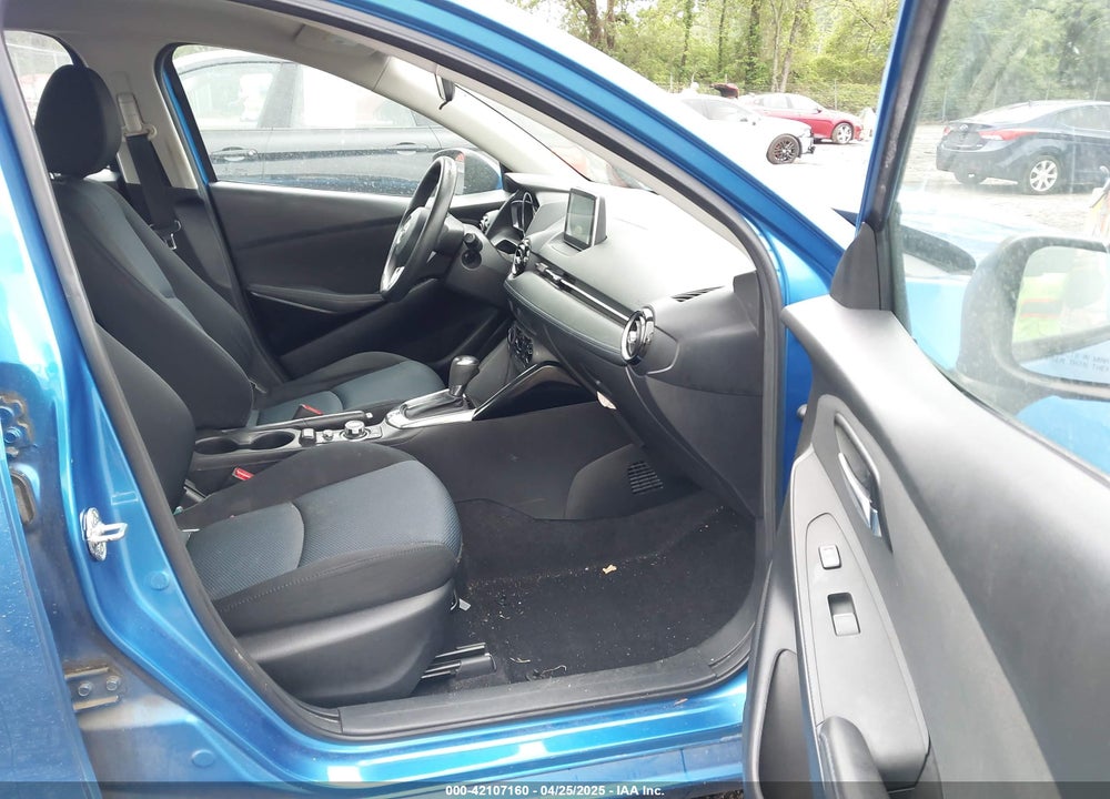 2016 SCION IA VIN: 3MYDLBZV5GY131039