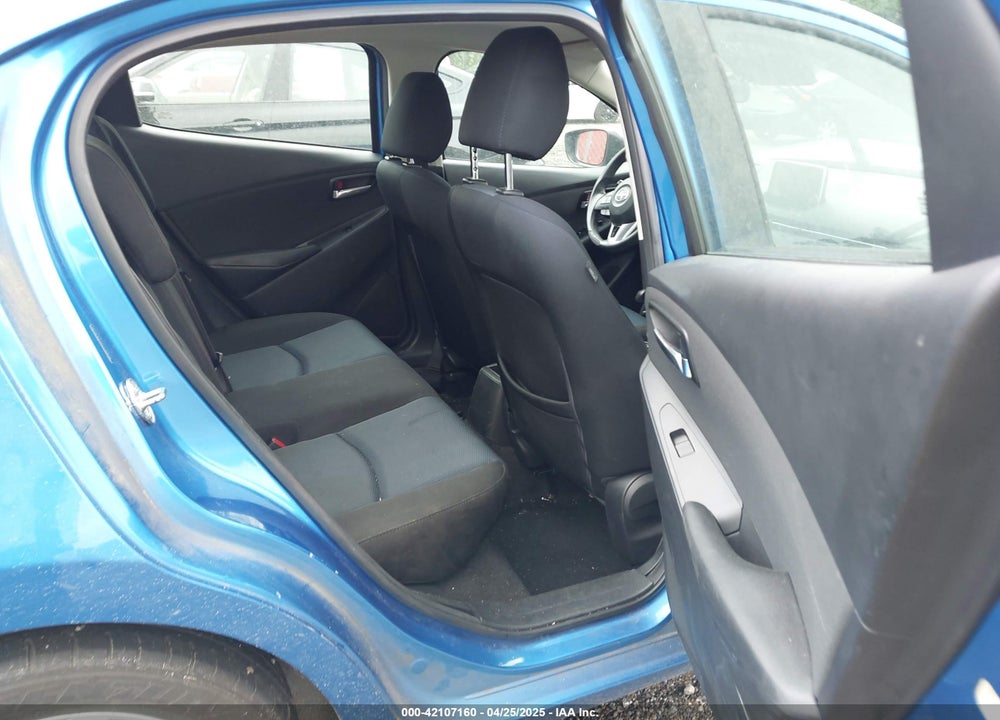 2016 SCION IA VIN: 3MYDLBZV5GY131039