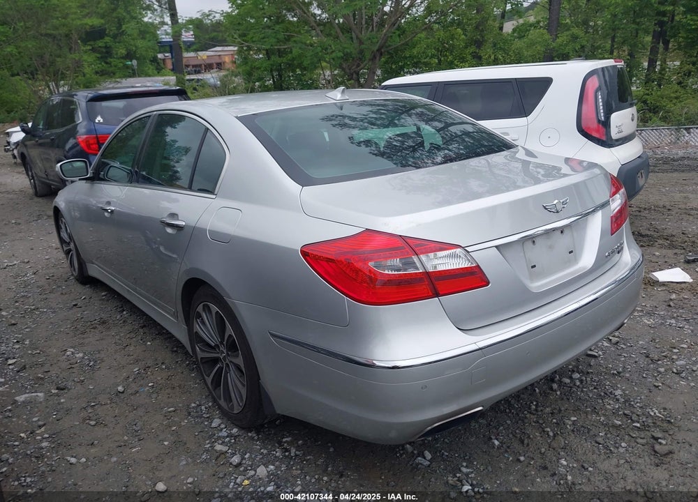 2013 HYUNDAI GENESIS VIN: KMHGC4DH1DU242237