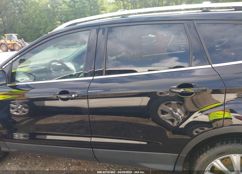 2017 FORD ESCAPE VIN: 1FMCU0JD8HUE84471