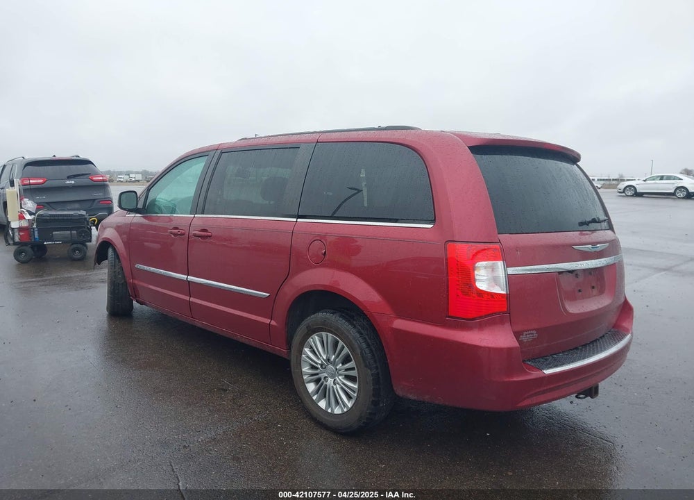 2015 CHRYSLER TOWN & COUNTRY VIN: 2C4RC1CGXFR674944