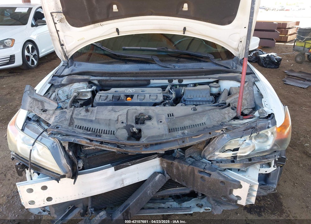 2014 ACURA ILX 2.0L VIN: 19VDE1F34EE015196