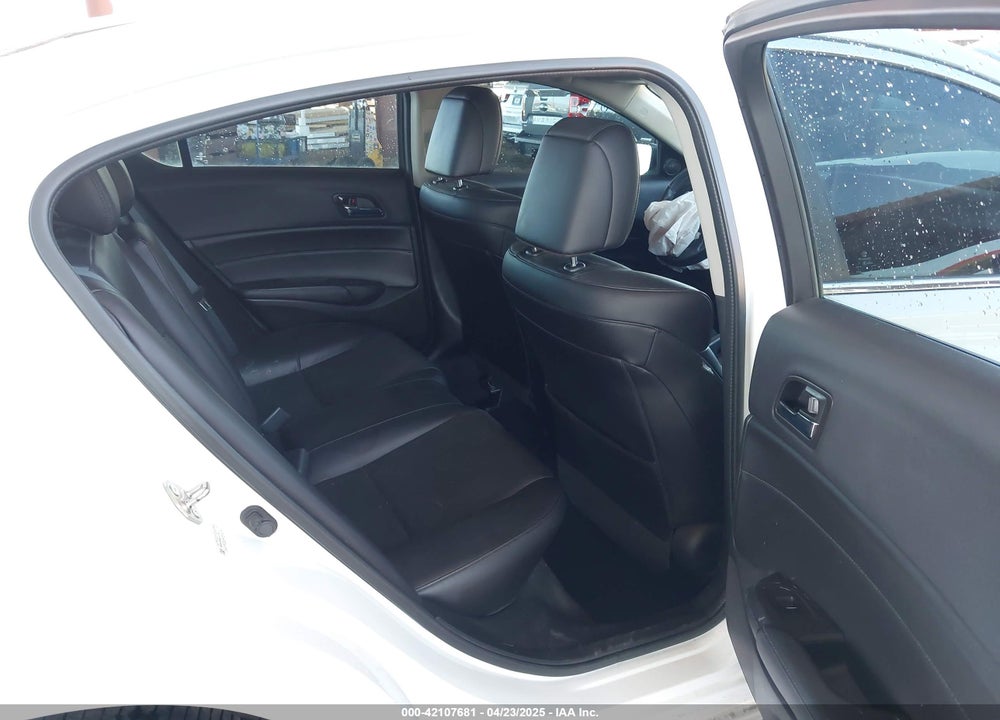 2014 ACURA ILX 2.0L VIN: 19VDE1F34EE015196