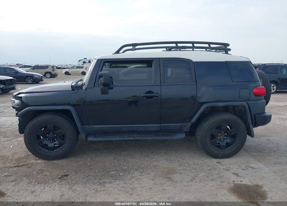 2007 TOYOTA FJ CRUISER VIN: JTEZU11F470012534