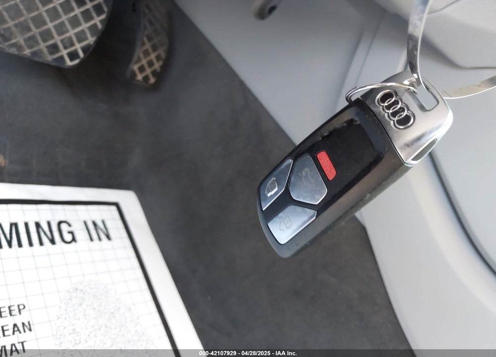 2022 AUDI Q5 VIN: WA1GAAFY8N2086002