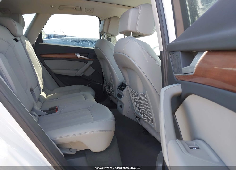 2022 AUDI Q5 VIN: WA1GAAFY8N2086002