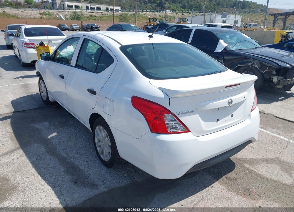 2018 NISSAN VERSA 1.6 S+ VIN: 3N1CN7AP2JL820770