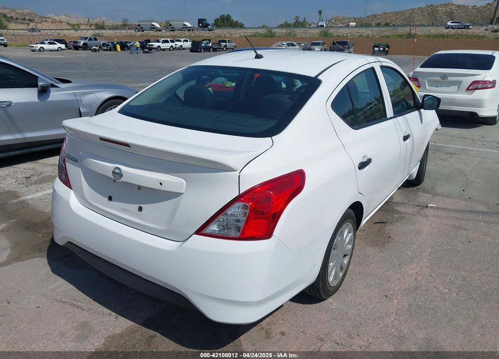 2018 NISSAN VERSA 1.6 S+ VIN: 3N1CN7AP2JL820770