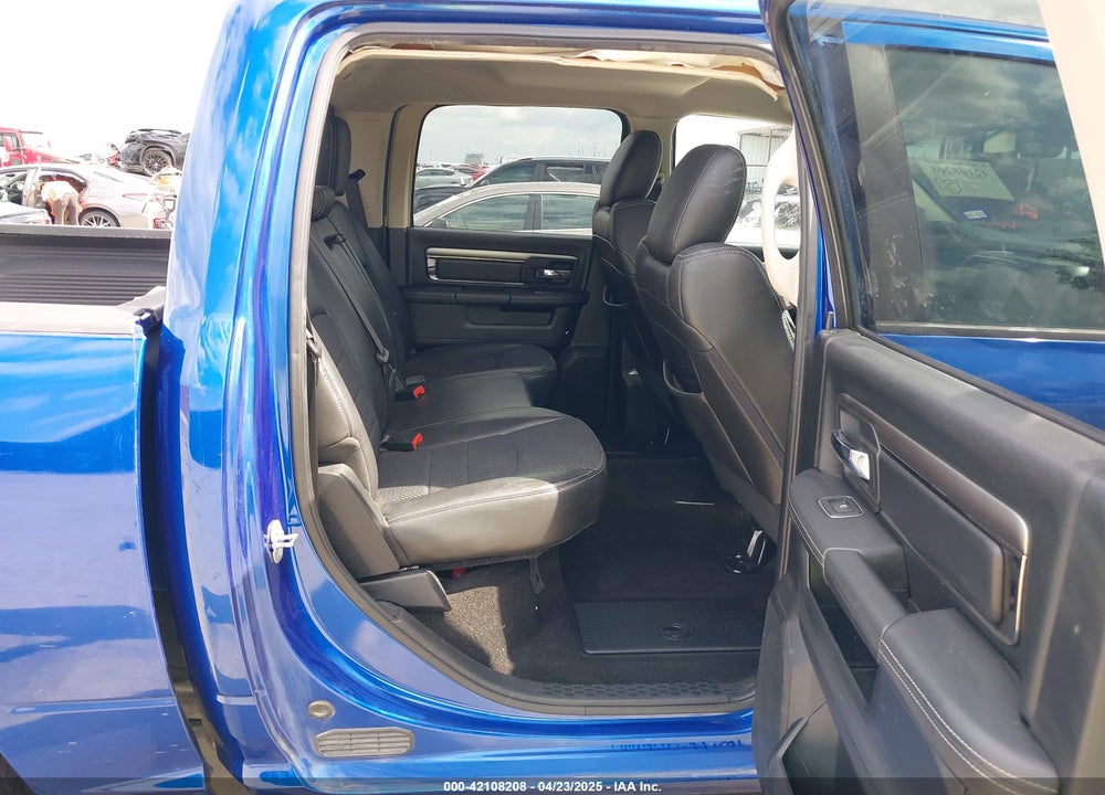 2015 RAM 1500 VIN: 1C6RR6MT5FS614311