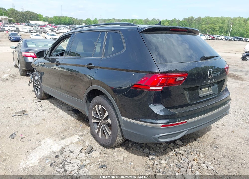 2023 VOLKSWAGEN TIGUAN VIN: 3VVRB7AX6PM108735