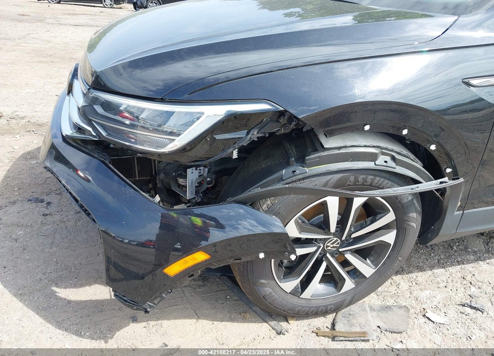 2023 VOLKSWAGEN TIGUAN VIN: 3VVRB7AX6PM108735