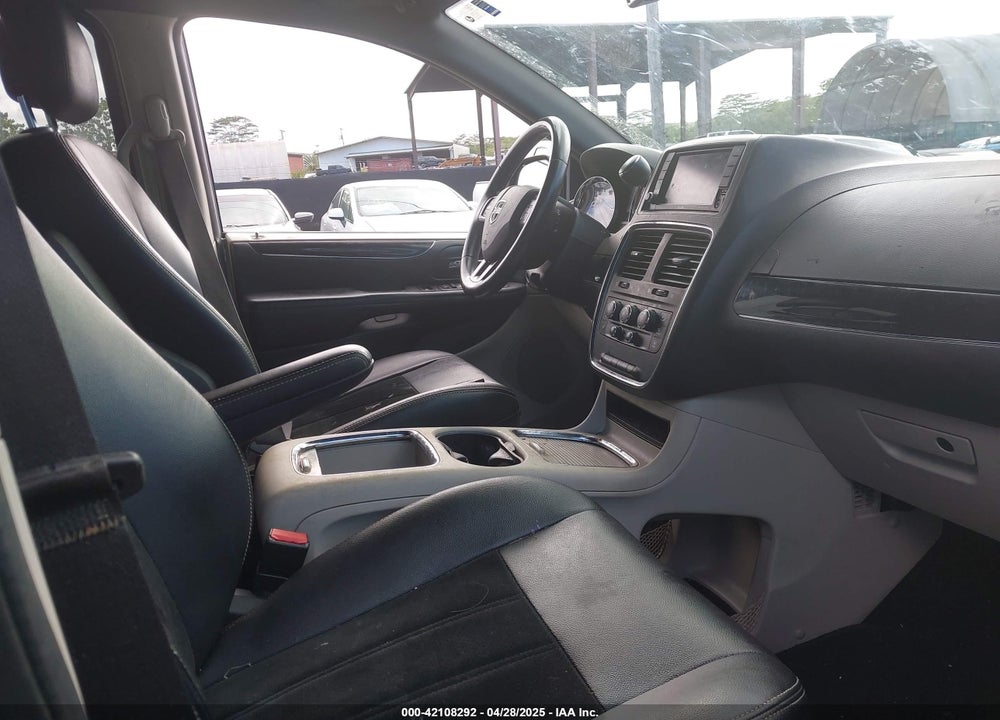 2018 DODGE GRAND CARAVAN SXT VIN: 2C4RDGCG7JR207862