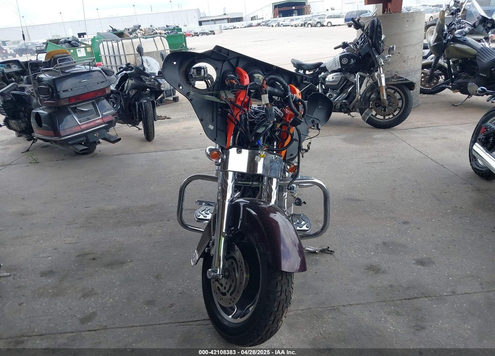 2006 HARLEY-DAVIDSON FLHXI VIN: 1HD1KBW186Y651931
