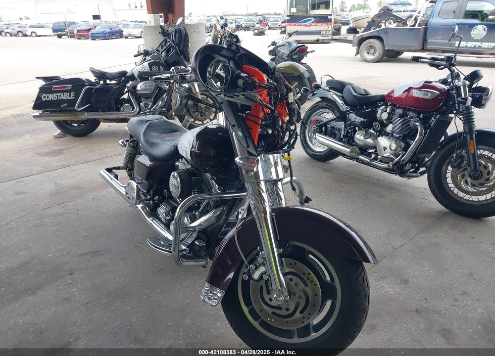 2006 HARLEY-DAVIDSON FLHXI VIN: 1HD1KBW186Y651931