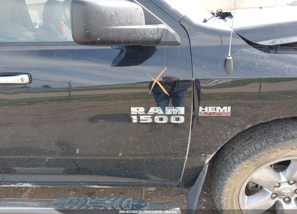 2014 RAM 1500 VIN: 1C6RR7GT5ES176485