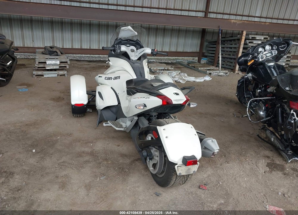 2014 CAN-AM SPYDER ROADSTER ST/STS/ST LIMITED VIN: 2BXNCBC12EV000700