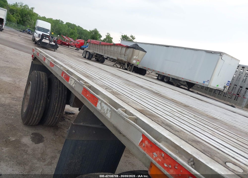 1997 TRANSCRAFT CORP FLATBED TRAILER VIN: 1TTF48202V2000169
