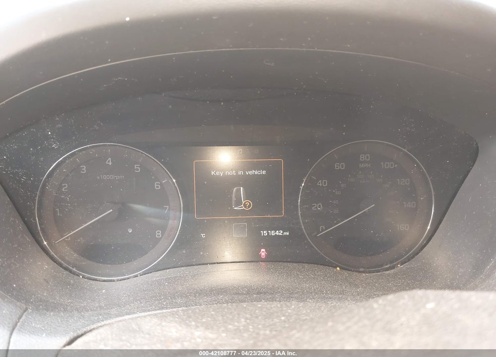 2016 HYUNDAI GENESIS VIN: KMHGN4JE2GU126425