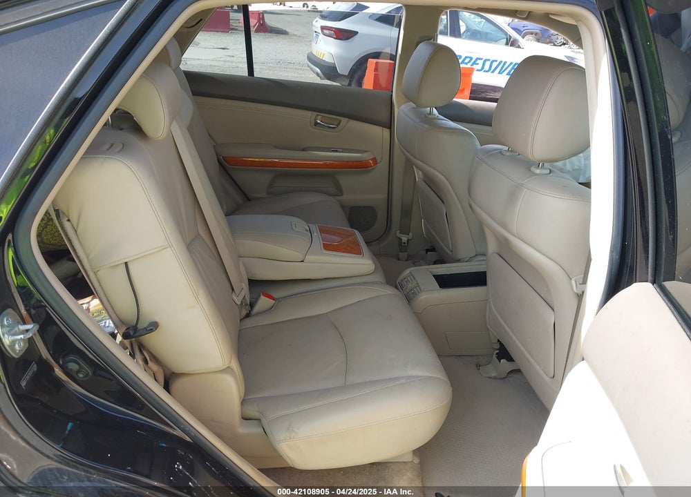 2005 LEXUS RX 330 VIN: 2T2HA31U05C070268