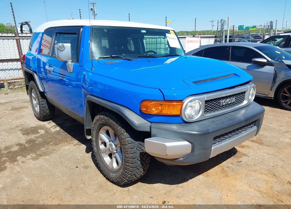 2007 TOYOTA FJ CRUISER VIN: JTEZU11F470014302