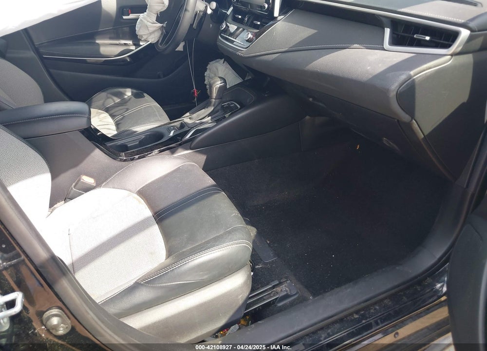 2022 TOYOTA COROLLA VIN: JTNC4MBE1N3158091
